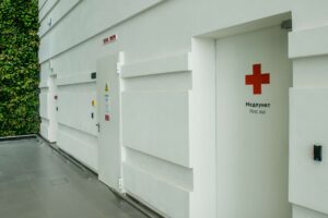 Что нужно для организации медпунктов на предприятии