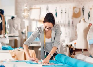 Плюсы пошива одежды на заказ