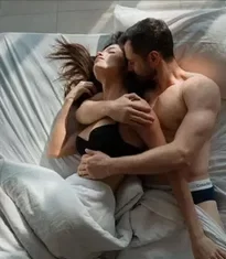 Почему мужчины обращаются к проституткам: основные причины и социальные факторы