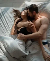 Почему мужчины обращаются к проституткам: основные причины и социальные факторы