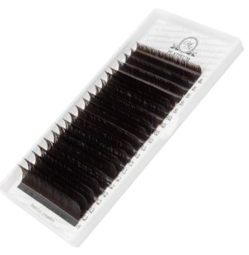 Почему лучше выбрать темно-коричневые ресницы для наращивания