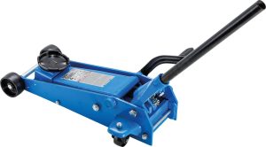 Подкатные домкраты: особенности и разновидности