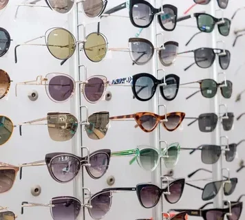 Магазин очков LOOK24: ваш идеальный партнер в поиске стильных аксессуаров