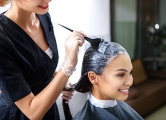 Обучение на парикмахера: Путь к творческому профессионализму