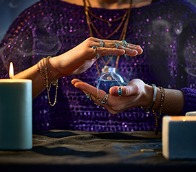 Секреты Таро: Как раскрывать тайны карт в гадании