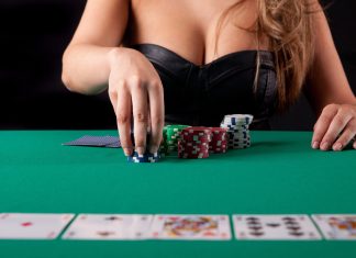 Что значит бесплатная карта в покере?