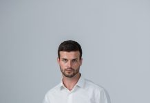 Мужские рубашки: Как выбрать идеальную модель