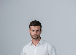 Мужские рубашки: Как выбрать идеальную модель