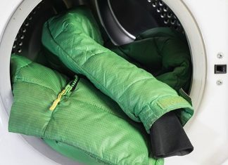Как постирать пуховик: пошаговое руководство
