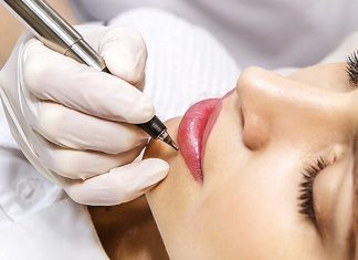 Почему лучше сделать перманентный макияж губ