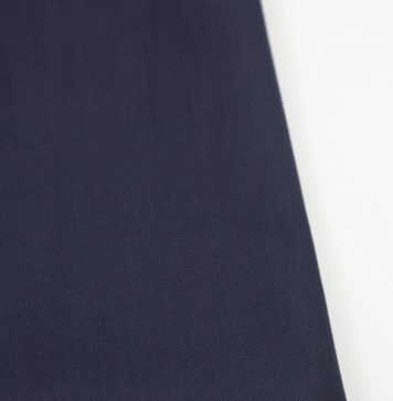 Как подобрать ткани для одежды: руководство для начинающих