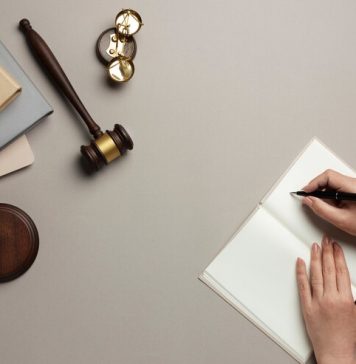 Почему важно выбирать надежного адвоката