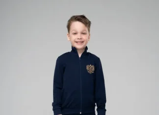 Комфорт и стиль с первых шагов: Как выбрать спортивный костюм и кроссовки для малыша