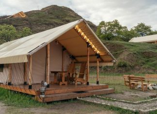 Шаг в природу с комфортом: Строительство глэмпинга – выгодный бизнес и гармония с окружающей средой