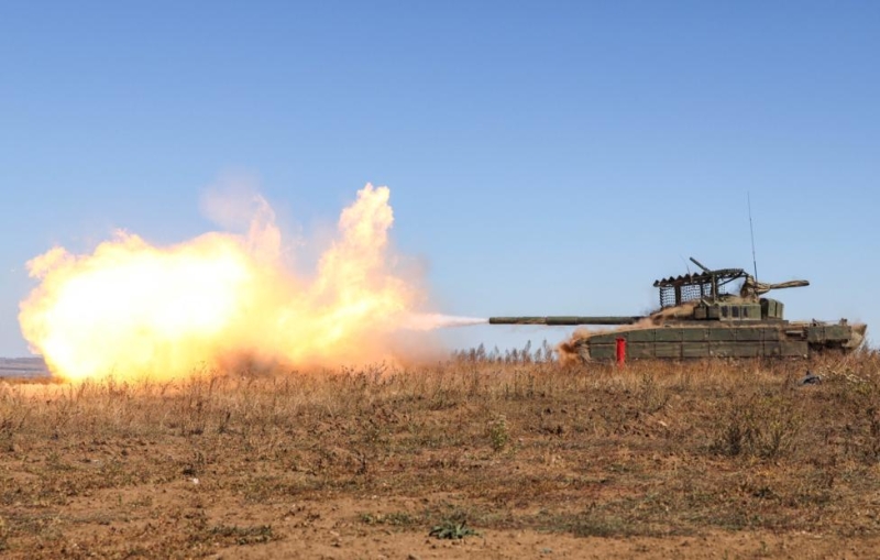 Ганчев: ВС РФ сжимают кольцо вокруг окруженной группировки ВСУ в Купянске