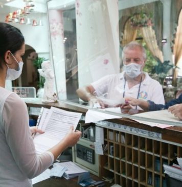 Миронов призвал выдавать путевки в санатории всем пенсионерам старше 70 лет