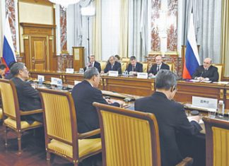 Мишустин проводит заседание Совета глав правительств стран ШОС