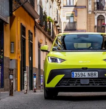 Одна из самых бедных стран Европы показала высочайшие темпы электрификации авто. В октябре на такие машины пришлось 57% всех продаж