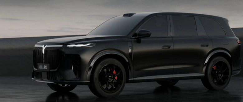 Первый китайский серийный автомобиль с трёхкамерной пневмоподвеской, запас хода 1400 км, зарядка за 12 минут. Представлен флагманский кроссовер Voyah Taishan