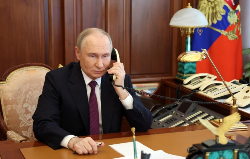 Путин поговорил по телефону с президентом Узбекистана