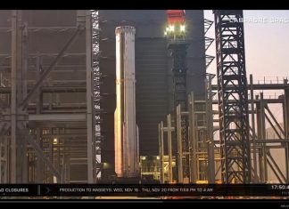 Самый мощный ракетный ускоритель в истории во всей красе: SpaceX начала выкатку ускорителя Super Heavy V3