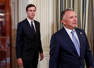 Смогут ли посланцы Трампа убедить Путина принять их план