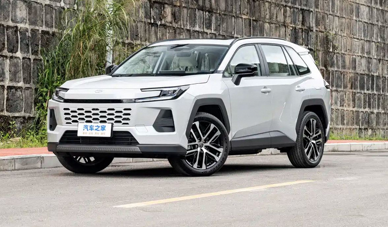 В Китае представлен новый Toyota Wildlander — клон новейшего Toyota RAV4 за 170 тыс. юаней (1,9 млн рублей) с русифицированной медиасистемой