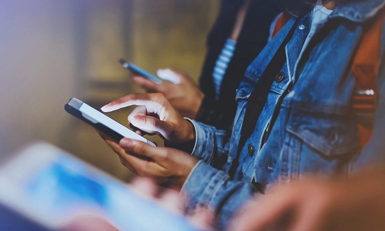 В WhatsApp появятся «сторонние чаты» с другими мессенджерами. Но только в Евросоюзе