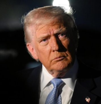 WSJ: Трамп заявил Мадуро о возможных силовых мерах, если он не покинет пост