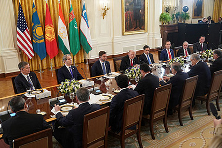 Зачем президенты стран Центральной Азии летали в Вашингтон