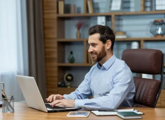 Frostpunk 2 геймплейный обзор выживание города индустриализация и моральные дилеммы