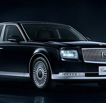 Японский ответ Rolls-Royce: представлен обновленный Toyota Century — флагманский седан стал безопаснее и дороже на 20 тыс. долларов