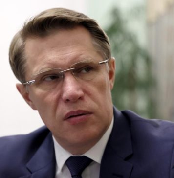 Мурашко: в России удалось победить очередь на ЭКО