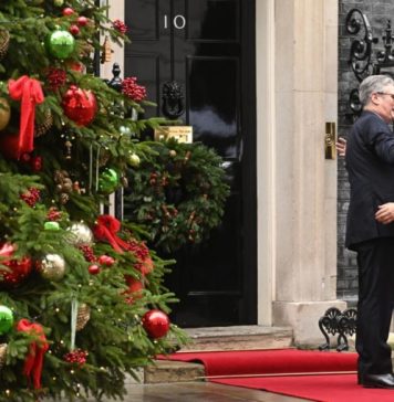 Новая схема воровства и опасения у окружения Зеленского. Заявления СВР РФ