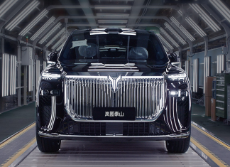 Новый уровень для Voyah: компания начинает поставки своего флагманского кроссовера Taishan в Китае, но скоро он официально появится в России