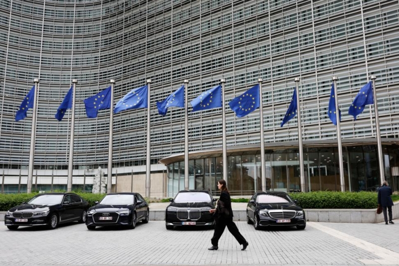 Politico: Венгрия блокировала план ЕК по займу на €90 млрд для Украины