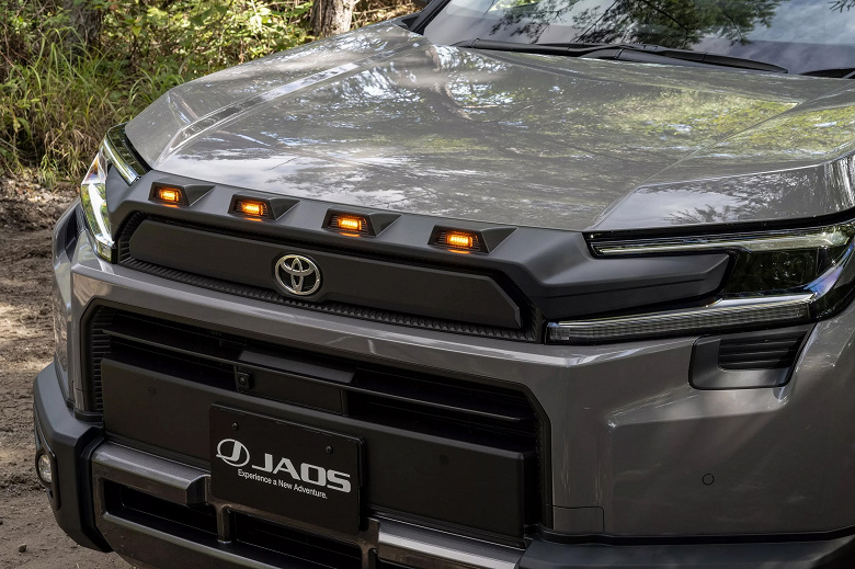 Самый «злой» RAV4: Jaos превратила новый Toyota RAV4 в покорителя бездорожья