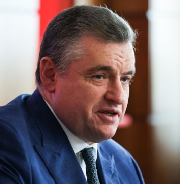 Слуцкий предложил не включать выходные в число дней отпуска