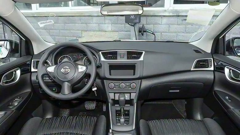 В России открылся предзаказ на обновленный Nissan Sylphy 2025 — за него просят всего 1,7 млн рублей