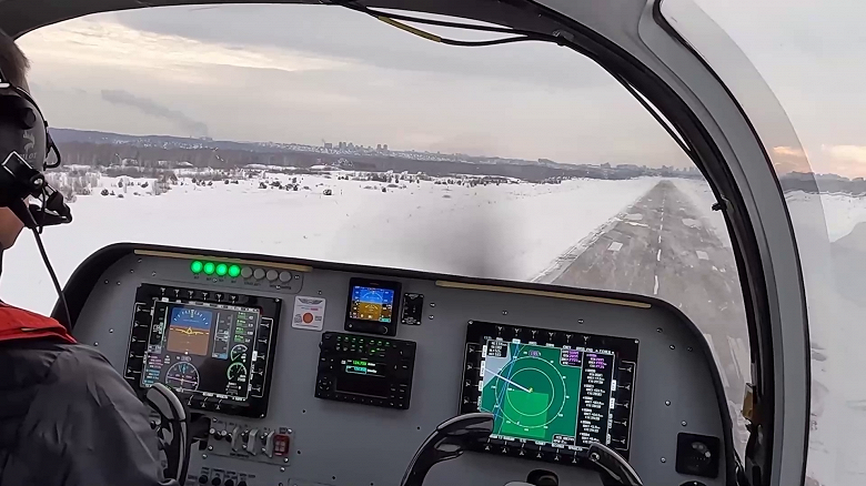 В воздух поднялся модернизированный российский самолет «Танго» — с отечественным мотором АПД-520 «Лидер» и планером из композитов