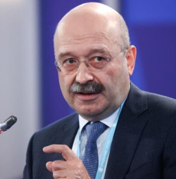 Задорнов: РФ стоит опасаться падения фондового рынка США в 2026 году