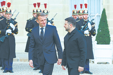 Запад начал "решающую неделю" переговоров о мире