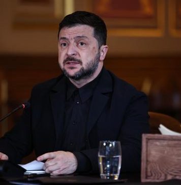 Зеленский признал, что у Киева нет сил вернуть Крым