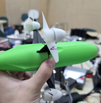 250 граммов и почти 360 км/ч. Установлен мировой рекорд Гиннесса для квадрокоптеров