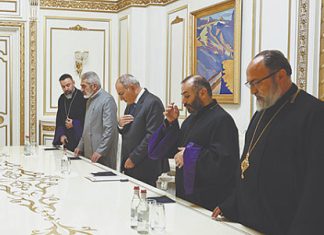 3. Пашинян «низложил» главу Армянской церкви