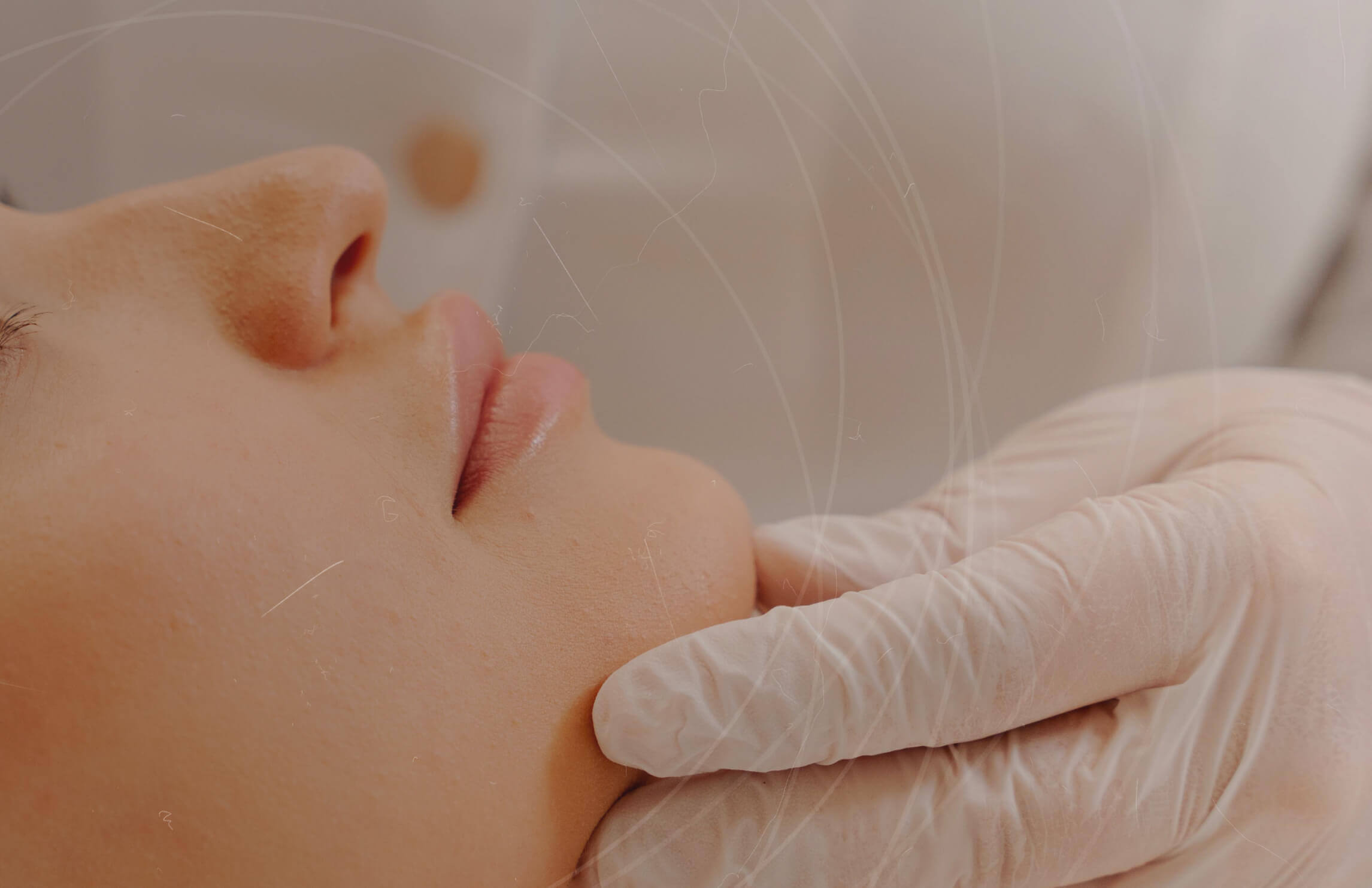 Ультразвуковой пилинг: современная методика очищения и омоложения кожи