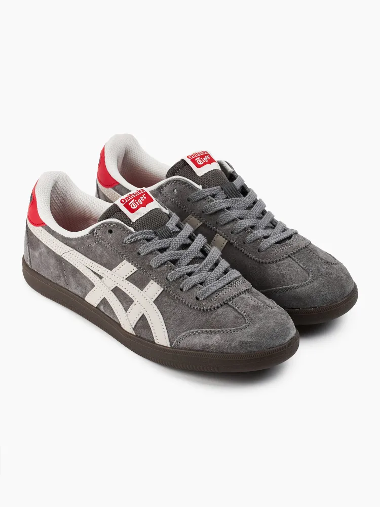 Как выбрать женские кроссовки Asics