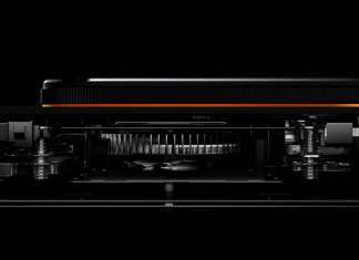 Аккумулятор более 7000 мАч, быстрая зарядка мощностью до 200 Вт и охлаждение с вентилятором: начался приём предварительных заказов на iQOO 15 Ultra