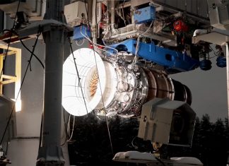 Четыре чайки за секунду: двигатель ПД-8 для нового SJ-100 обстреляли птицами