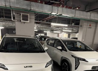 Его будут выпускать на «Москвиче»: электромобиль UMO 5 от «Яндекс Электро» засняли вживую в Москве